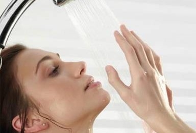 Contrast shower as a means to lose weight